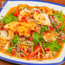 ยำไข่ดาว