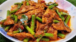 ผัดพริกแกงหมู