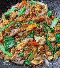 ข้าวผัดหมูโบราณ